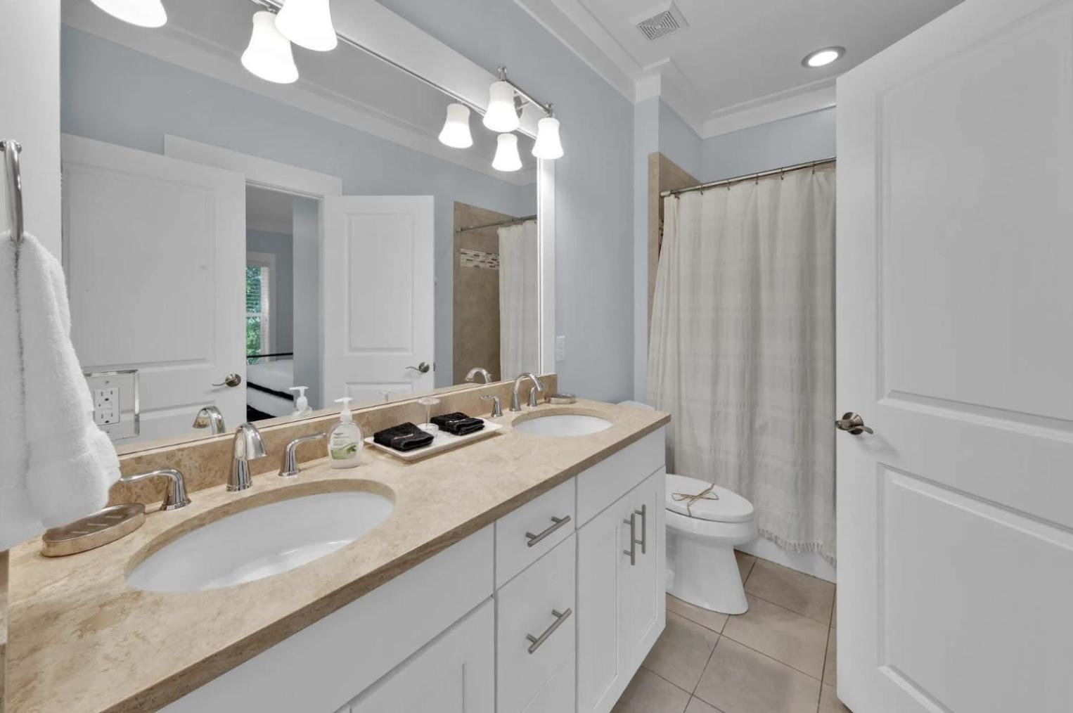 Anna'S Beach House Walk-Out To 30A In Seacrest- Pet-Friendly Rosemary Beach Exterior photo